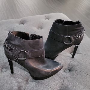 Jessica Simpson Black Heeled Ankle Bootie